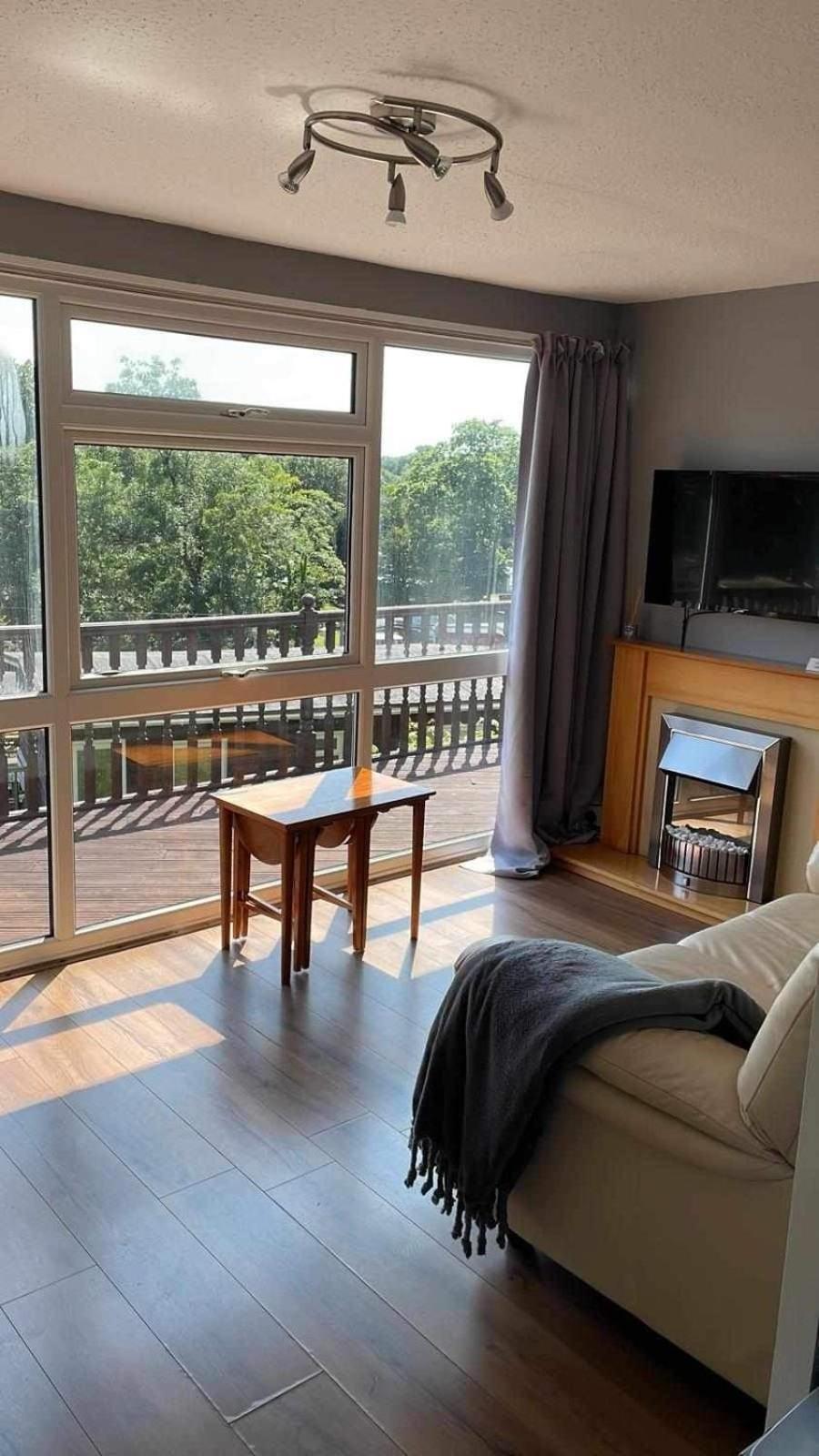 180 River View Cabin Caeathro المظهر الخارجي الصورة